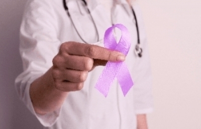 Março Lilás: campanha de conscientização sobre câncer de colo de útero.